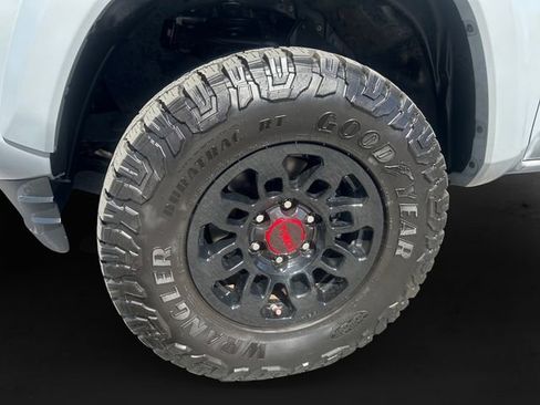 Certified 2019 Toyota Tacoma TRD Sport image 9