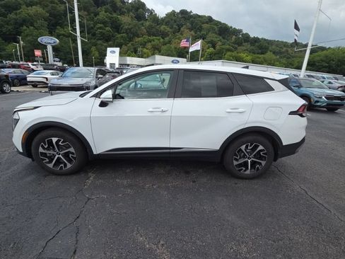 Used 2023 Kia Sportage EX FWD image 4