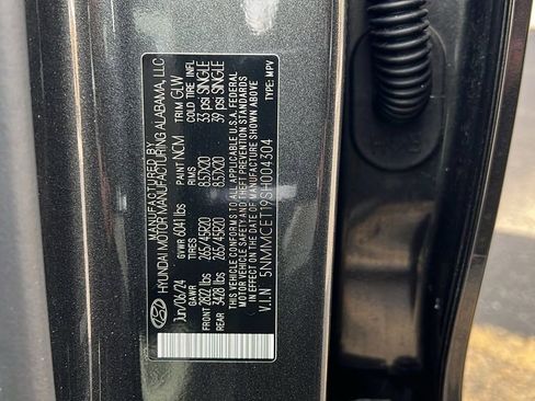 Used 2025 Genesis Electrified GV70 Advanced image 40