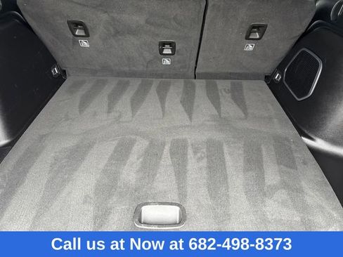 Used 2023 Jeep Grand Cherokee Limited w/ Luxury Tech Group II image 11