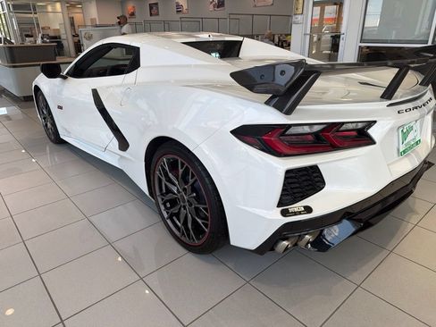 Used 2023 Chevrolet Corvette Stingray Premium Conv RWD image 4