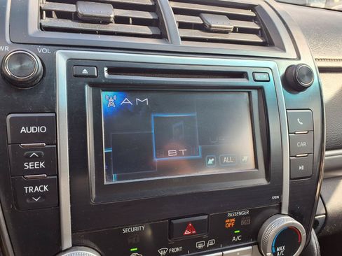Used 2013 Toyota Camry SE FWD image 5