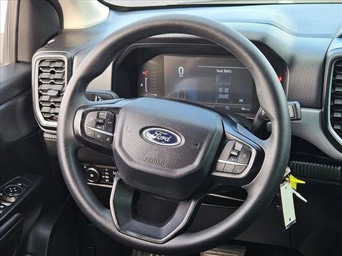 Used 2025 Ford Ranger XL w/ Trailer Tow Package image 11