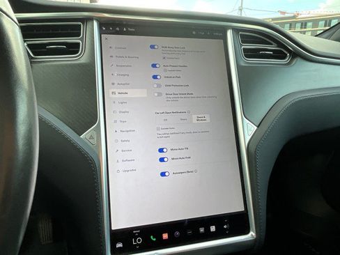 Used 2018 Tesla Model S 75D AWD/4WD image 20