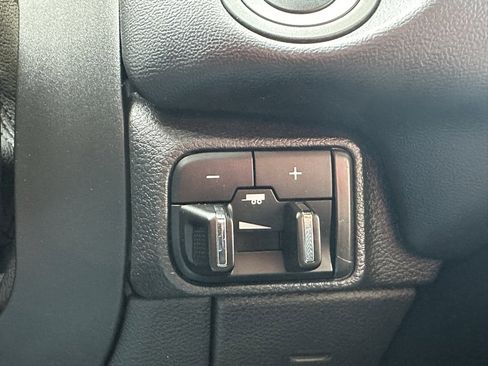 Used 2023 Dodge Durango GT image 34