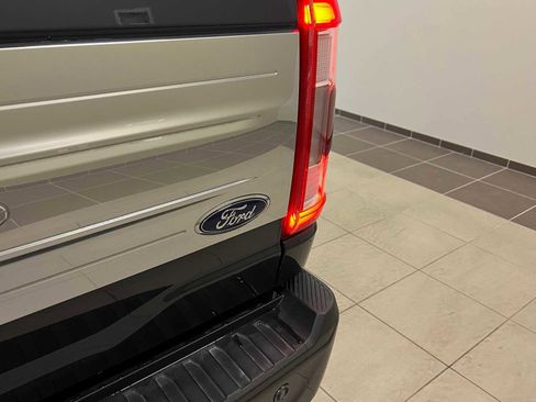 Used 2022 Ford F150 Limited image 6