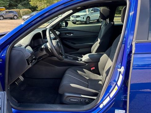 Used 2025 Honda Accord Sport image 10