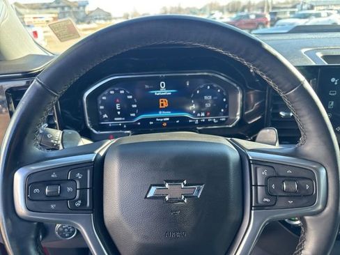 Used 2023 Chevrolet Silverado 1500 LT Trail Boss AWD/4WD image 17