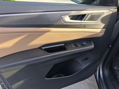 Used 2024 Volkswagen Atlas Cross Sport SE image 15