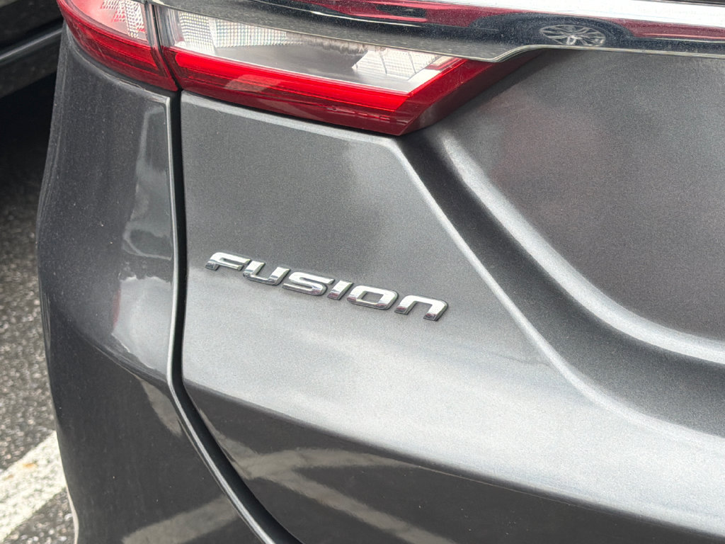 Used 2018 Ford Fusion S FWD image 16