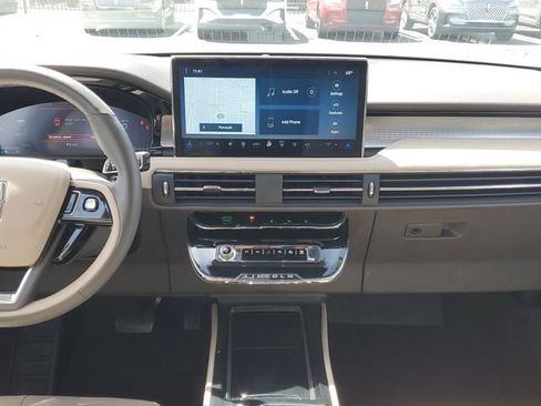 Certified 2023 Lincoln Corsair AWD w/ Equipment Group 101A image 23
