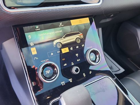 Used 2022 Land Rover Range Rover Velar R-Dynamic S image 34