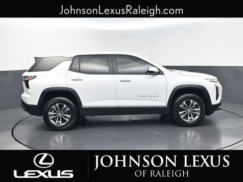 Used 2025 Chevrolet Equinox LT FWD image 6