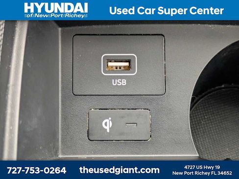 Certified 2022 Hyundai Santa Fe SEL w/ Convenience + Premium Package FWD image 30