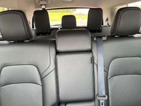 Certified 2025 Nissan Pathfinder SL w/ Cargo Package FWD image 22