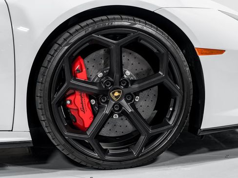 Used 2023 Lamborghini Huracan EVO RWD image 51