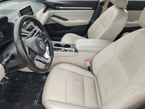 Used 2019 Nissan Altima 2.5 SL FWD image 9