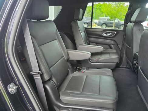 Used 2023 Chevrolet Tahoe LT w/ Luxury Package AWD/4WD image 15