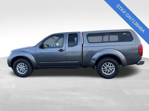 Used 2016 Nissan Frontier SV image 4