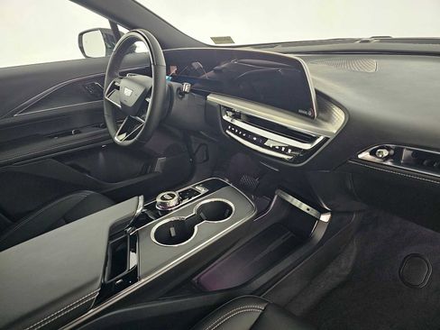 New 2026 Cadillac Lyriq Sport image 11