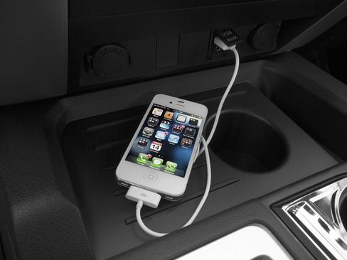 Used 2017 Toyota Tundra Limited w/ Limited Premium Package AWD/4WD image 19