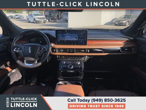 Certified 2022 Lincoln Nautilus Reserve w/ Luxury Package image 12