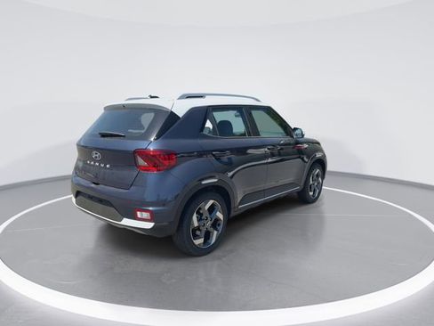 New 2026 Hyundai Venue SEL FWD image 8
