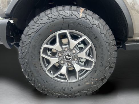 New 2025 Ford Bronco Badlands AWD/4WD image 33