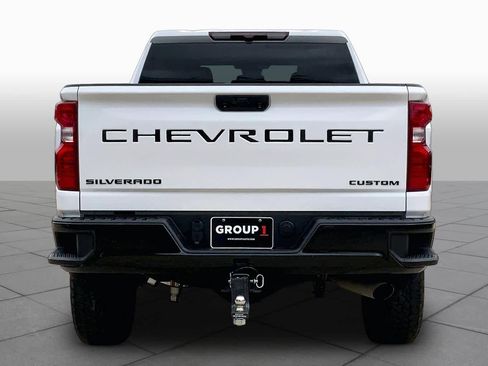 Used 2024 Chevrolet Silverado 2500 Custom w/ Custom Convenience Package AWD/4WD image 5