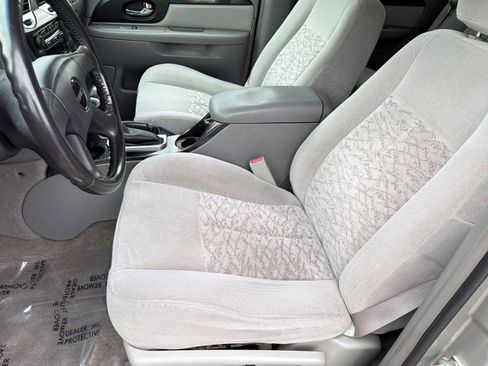 Used 2006 GMC Envoy SLE image 5