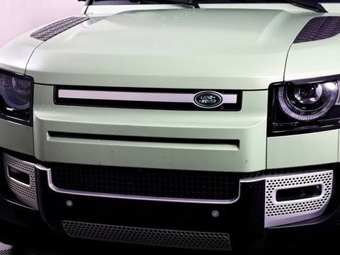 Used 2023 Land Rover Defender 110 75th Limited Edition AWD/4WD image 12