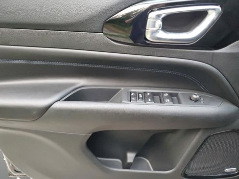 New 2026 Jeep Compass Limited w/ Sun, Sound & Navigation Group image 23