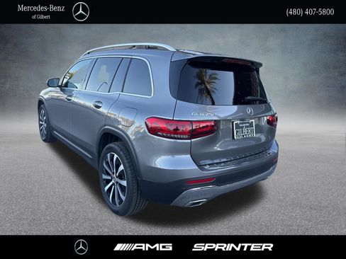 Used 2022 Mercedes-Benz GLB 250 image 3