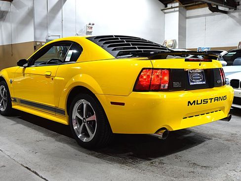 Used 2004 Ford Mustang Mach 1 RWD image 15