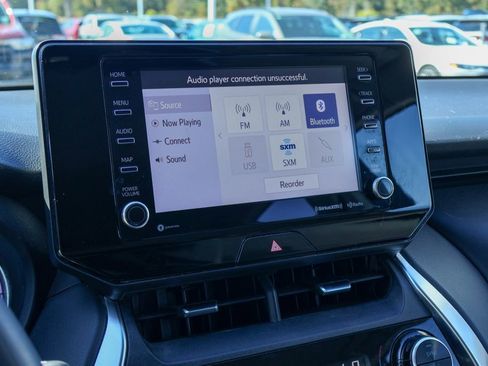 Used 2021 Toyota Venza Limited image 5