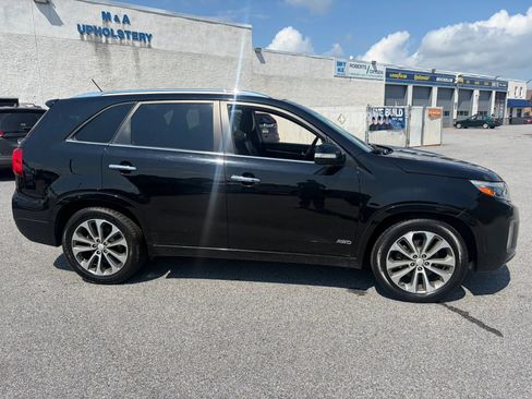 Used 2014 Kia Sorento SX w/ 3rd Row Package AWD/4WD image 6