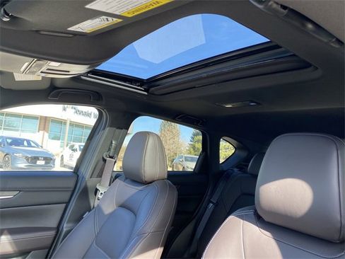 New 2025 MAZDA CX-5 Signature image 25