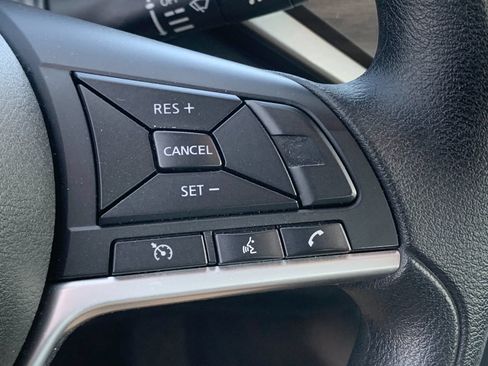 Used 2025 Nissan Altima 2.5 SV FWD image 29