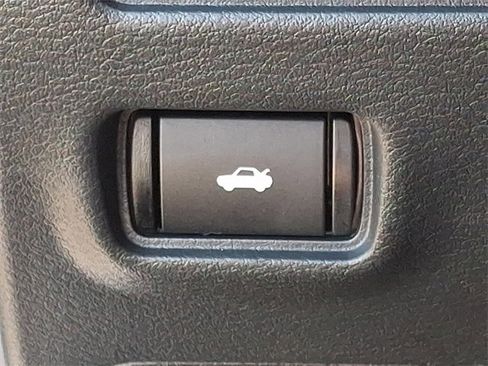 Used 2025 Nissan Sentra S image 26