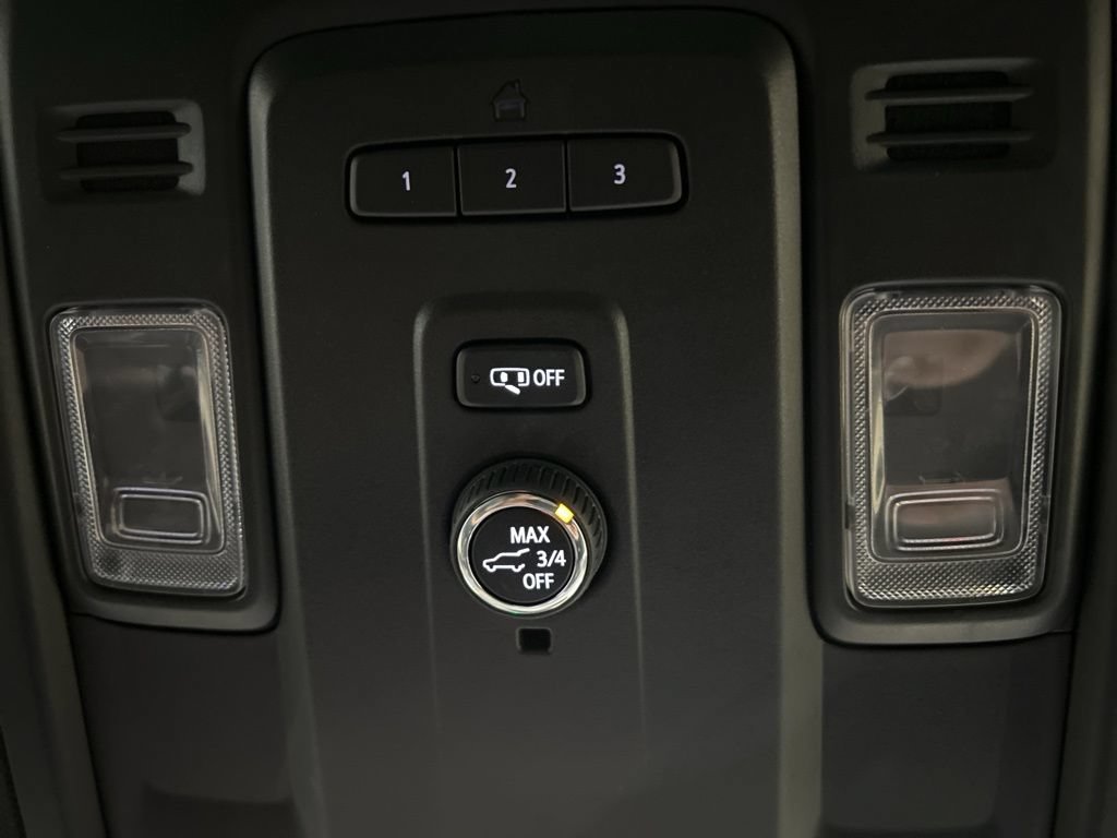 Used 2021 GMC Yukon XL SLT AWD/4WD image 38