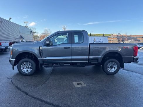 New 2026 Ford F350 XL w/ FX4 Off-Road Package image 8