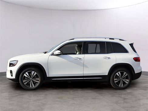 New 2026 Mercedes-Benz GLB 250 4MATIC image 4