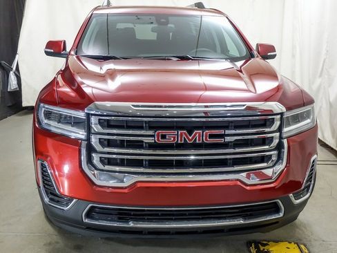 Used 2023 GMC Acadia SLE w/ Driver Convenience Package image 3