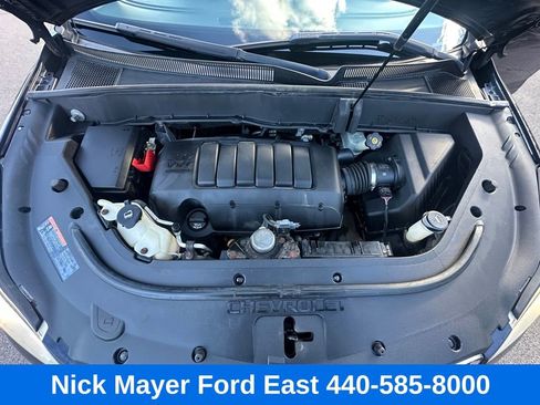 Used 2011 Chevrolet Traverse LT w/ Personal Connectivity Package image 10