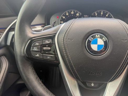 Used 2017 BMW 530i RWD image 11