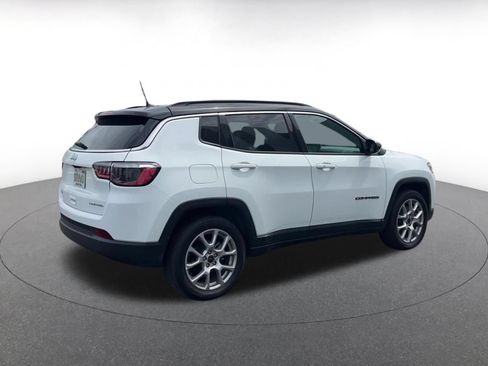 Used 2025 Jeep Compass Limited AWD/4WD image 15