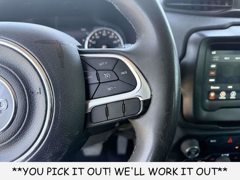 Used 2021 Jeep Renegade Latitude FWD image 18