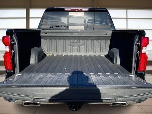 Used 2019 Chevrolet Silverado 1500 LTZ w/ LTZ Premium Package image 18