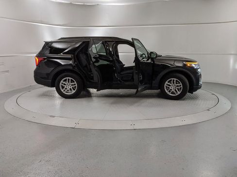 New 2025 Ford Explorer Active image 8