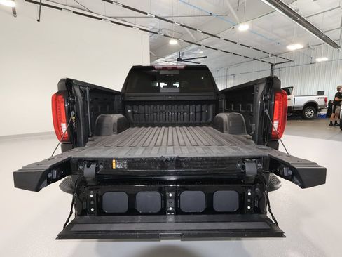 Used 2022 GMC Sierra 1500 Denali w/ Denali Reserve Package AWD/4WD image 26